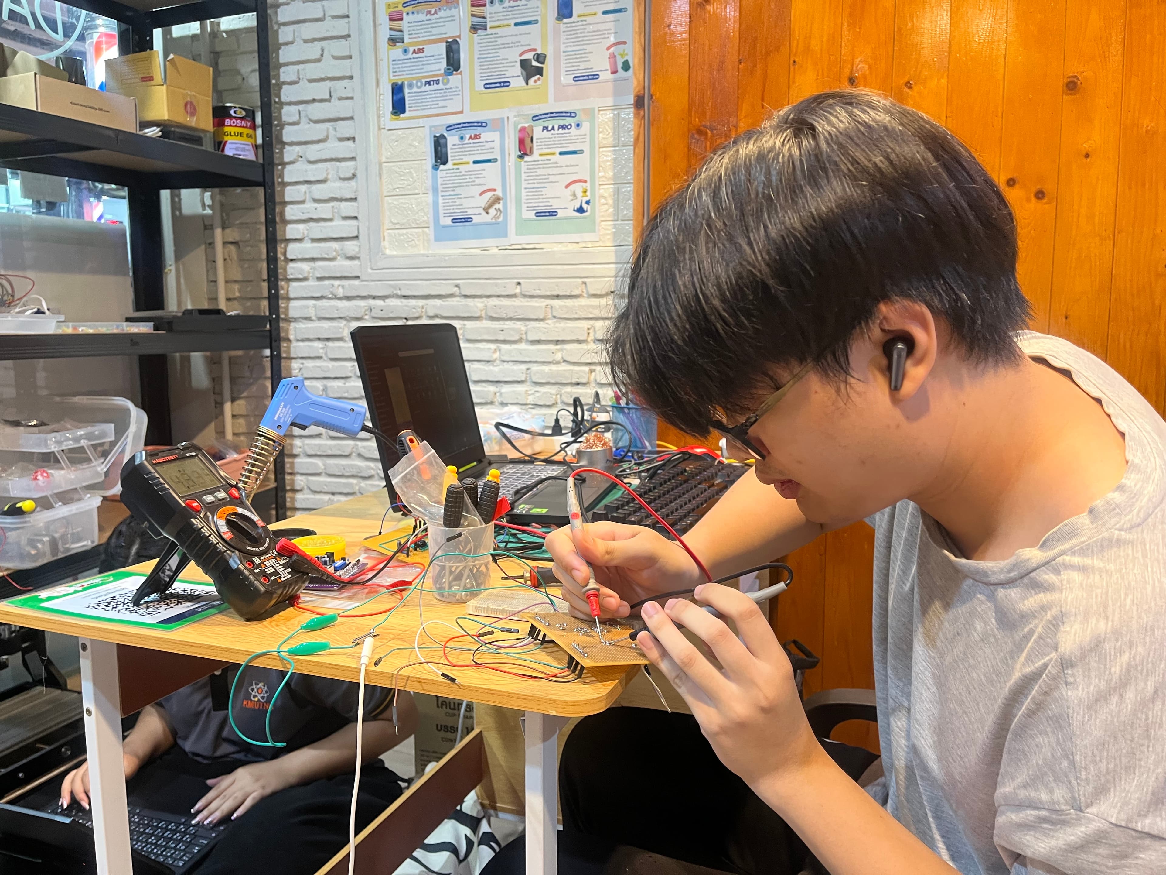 ครบวงจร ตั้งแต่ออกแบบถึงผลิต